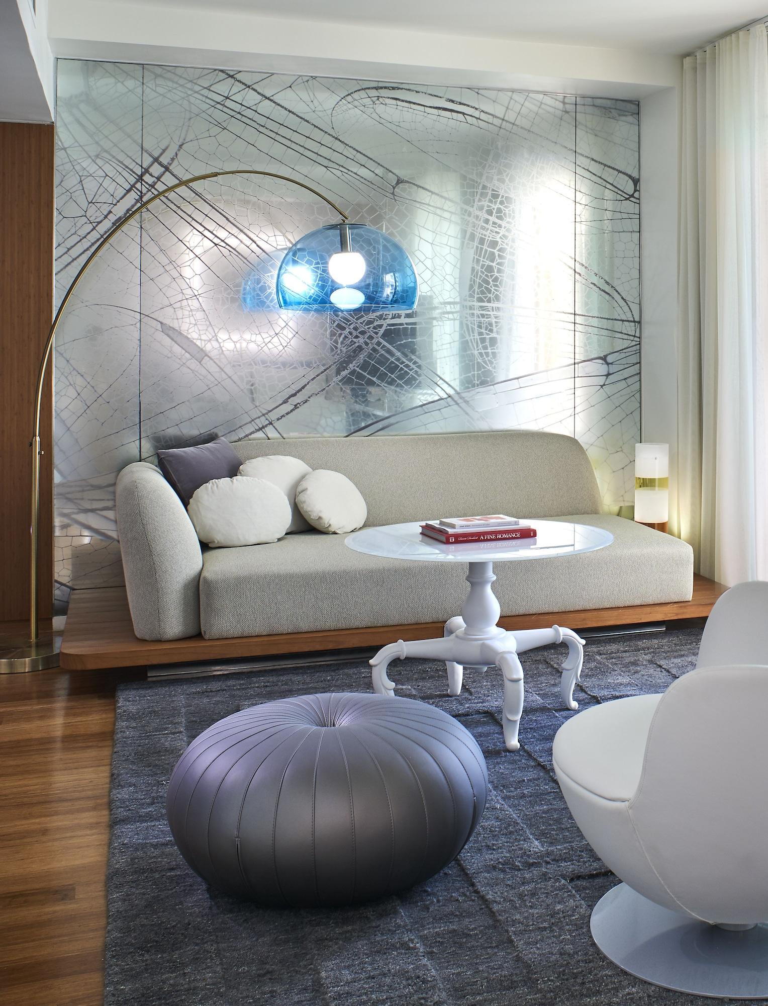 Mondrian Angeles Hotel