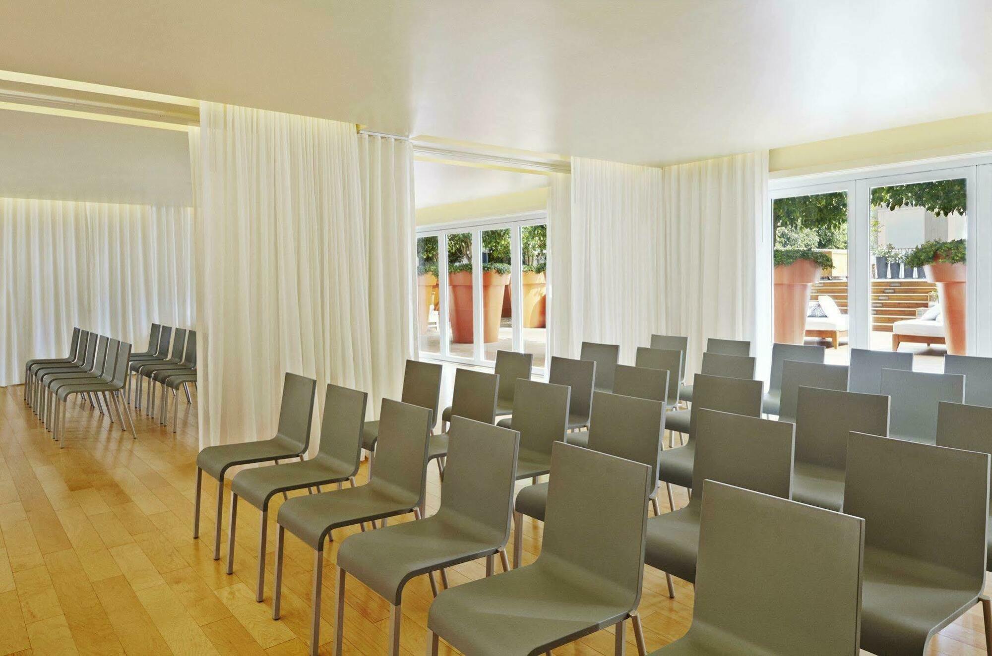 Hotel Mondrian Angeles 4*