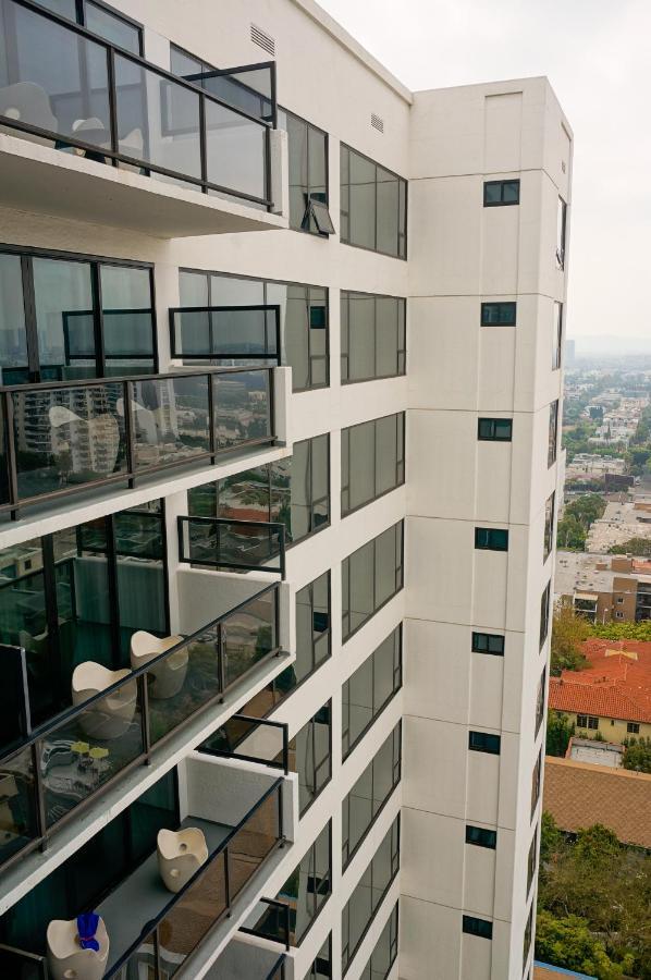 Mondrian Angeles Hotel